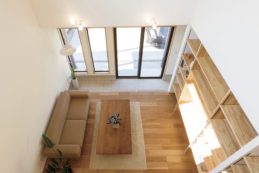 【石川】東山住宅株式会社_仕切りのないオープンな空間が広がる。 プレウォール工法で、家中快適なのも魅力