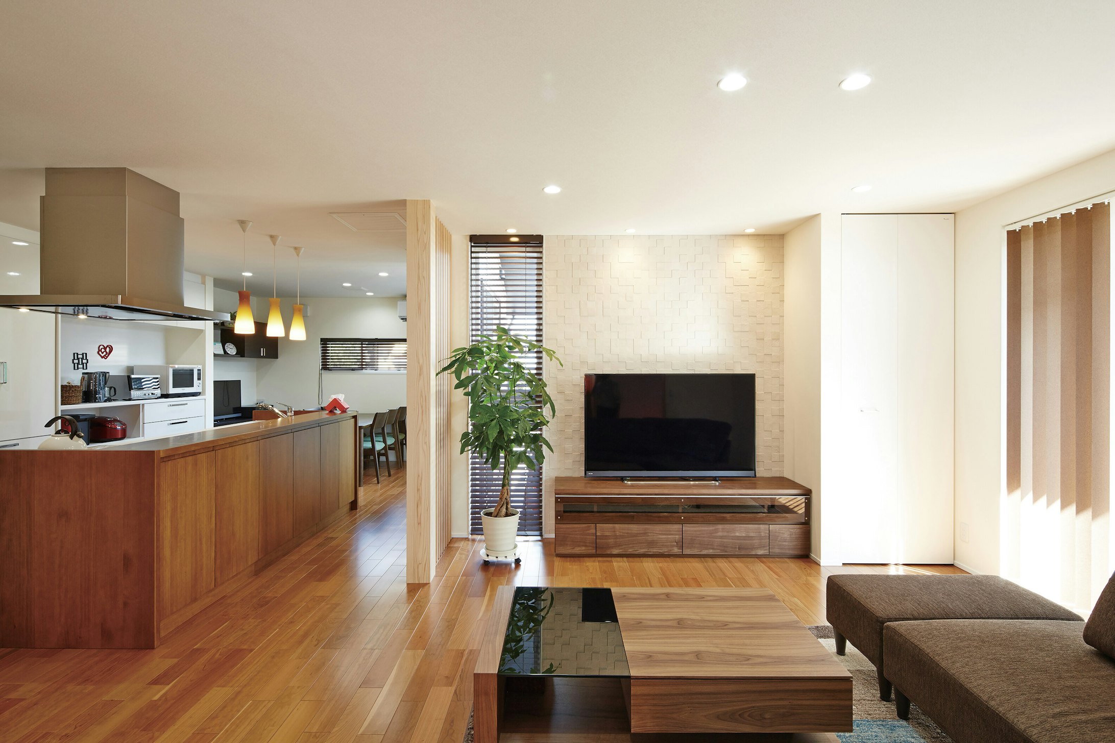 約60坪のゆったり二世帯住宅 高い住宅性能で32 の真夏も快適 太平ハウス ラボ 富山 富山市 家づくりナビ