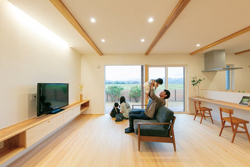 【福井】木だて家_子どもの健やかな成長を願う自然と調和した家