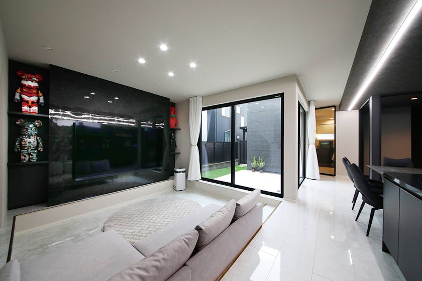 【石川】ステーツ_光沢のある素材が映える、こだわりLDK