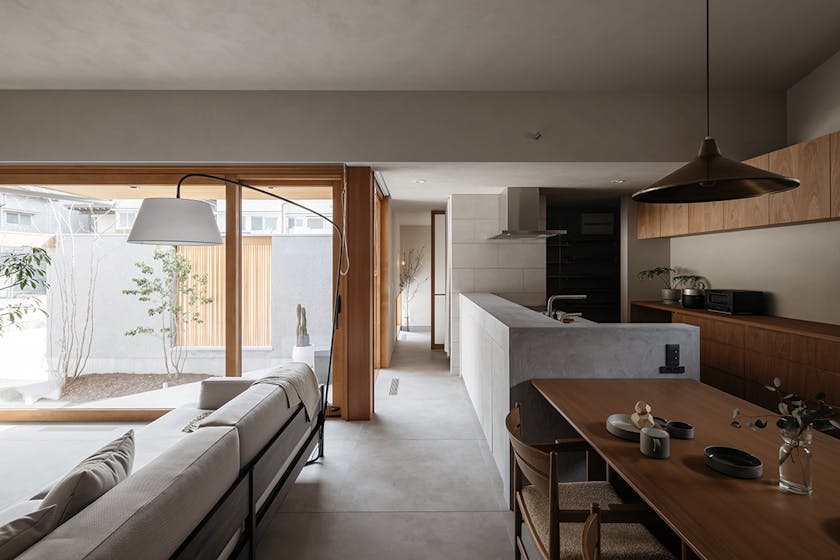 【石川】ZUIUN_塗り壁とムク材が創り出す表情豊かな住まい