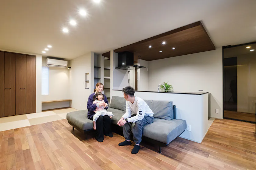 【石川】LINX_キッチンが住まいの中心。家族との食事を楽しく