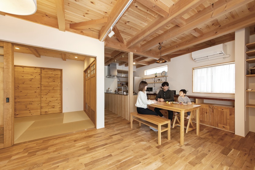 【富山】イイタ建設ポコ・ハウス　サラサホーム富山_癒しの自然素材と、家事ラクの工夫で、毎日ストレスフリー！