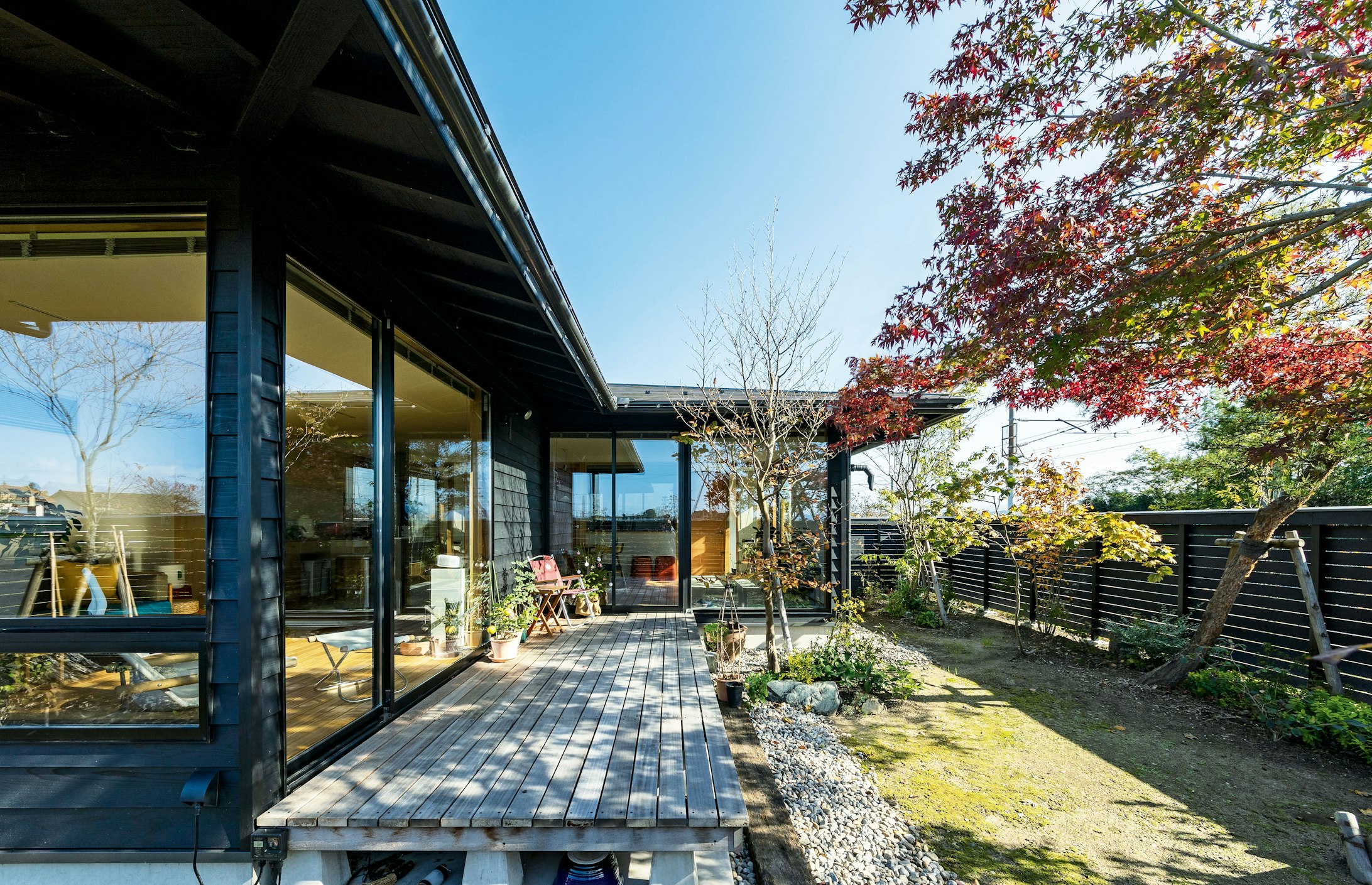 花と緑に包まれた 心穏やかな平屋暮らし K ハウジング 石川 小松市 家づくりナビ