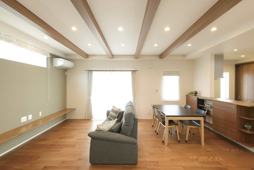 【石川】新日本ホーム_「テクノビーム」の頑丈な家でのびのび暮らす夫婦二人で叶えた、ゆとりのある住まい
