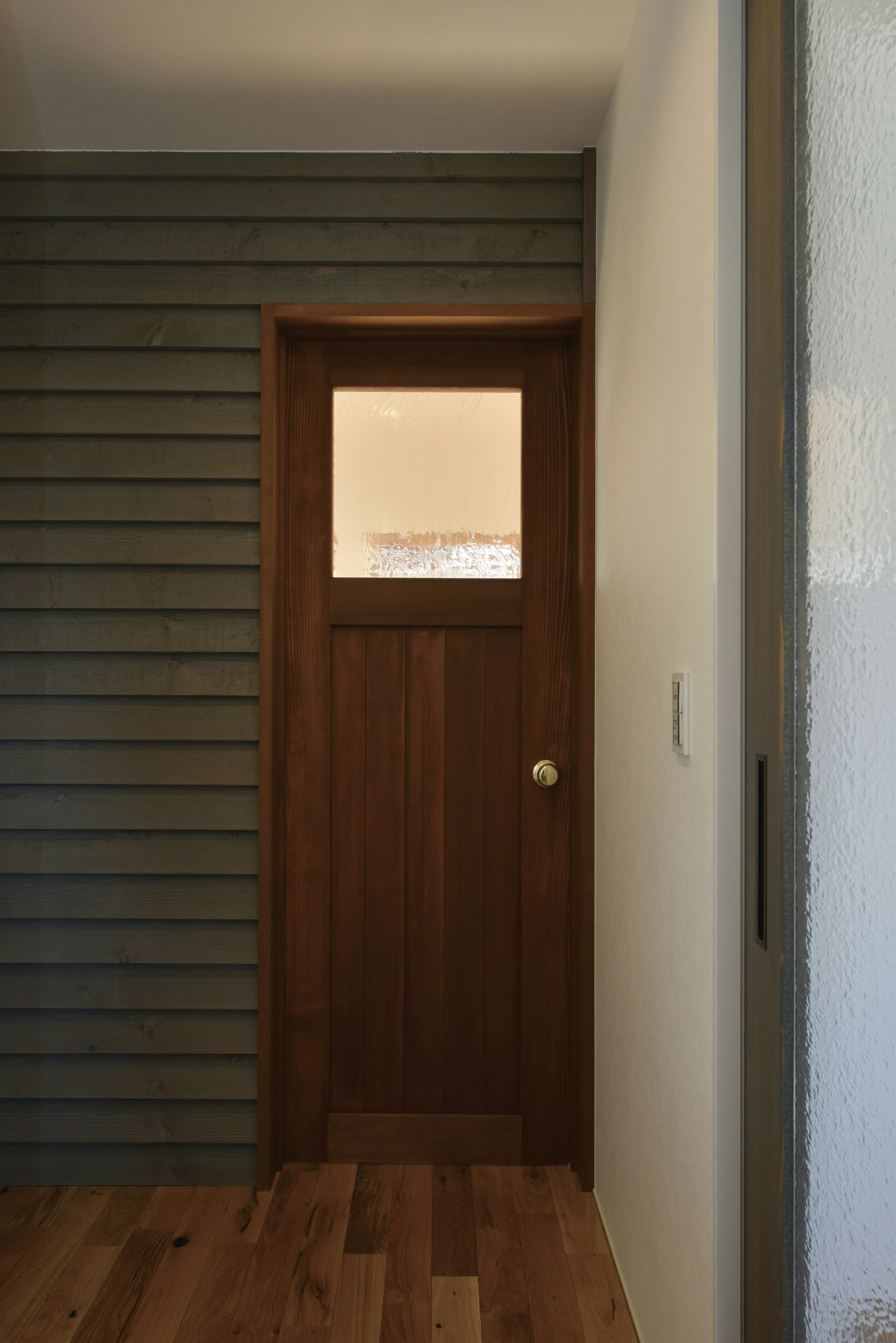 木製ドア