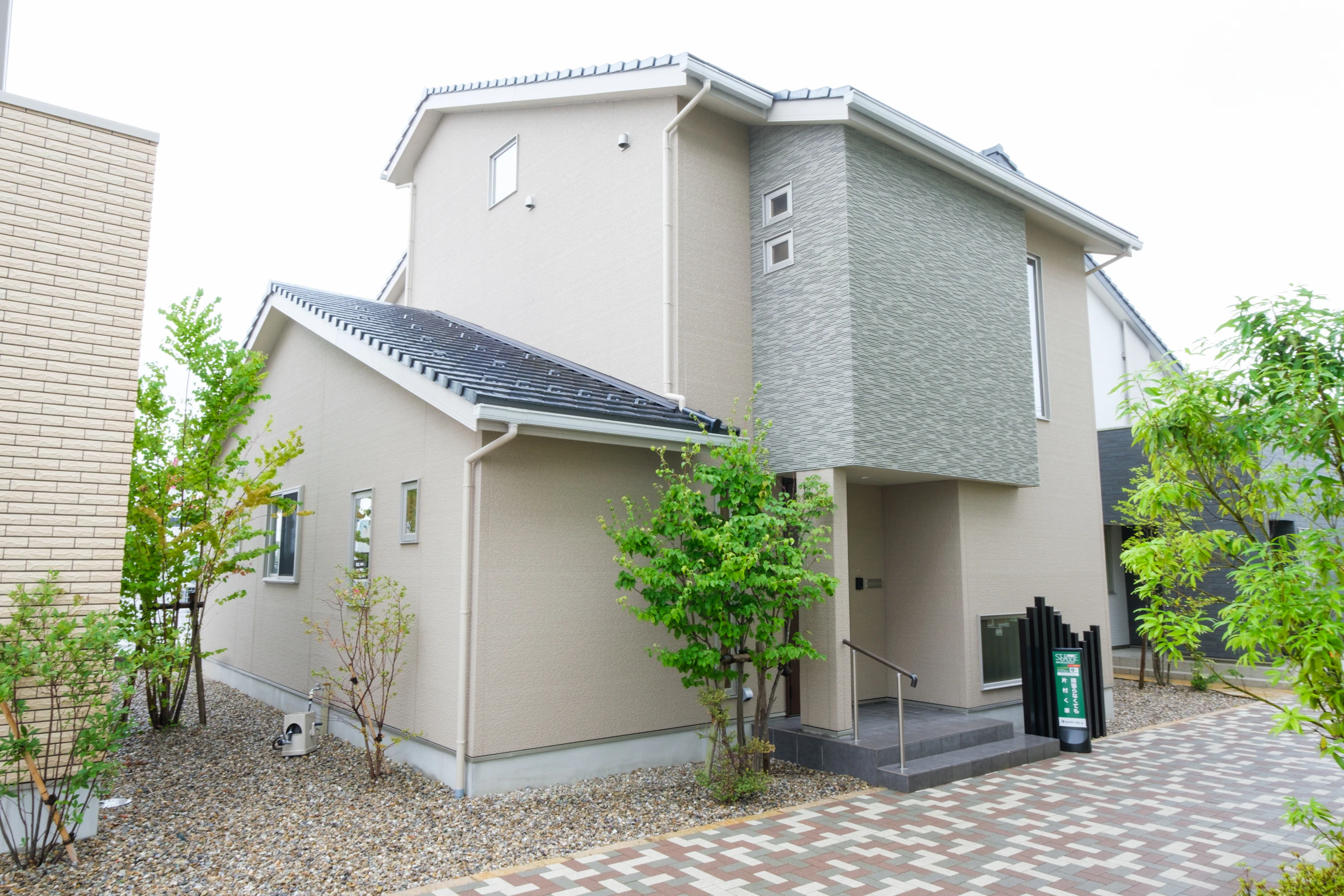 【石川】ウッドライフホーム株式会社　イオンモール新小松店_ビジュアル3