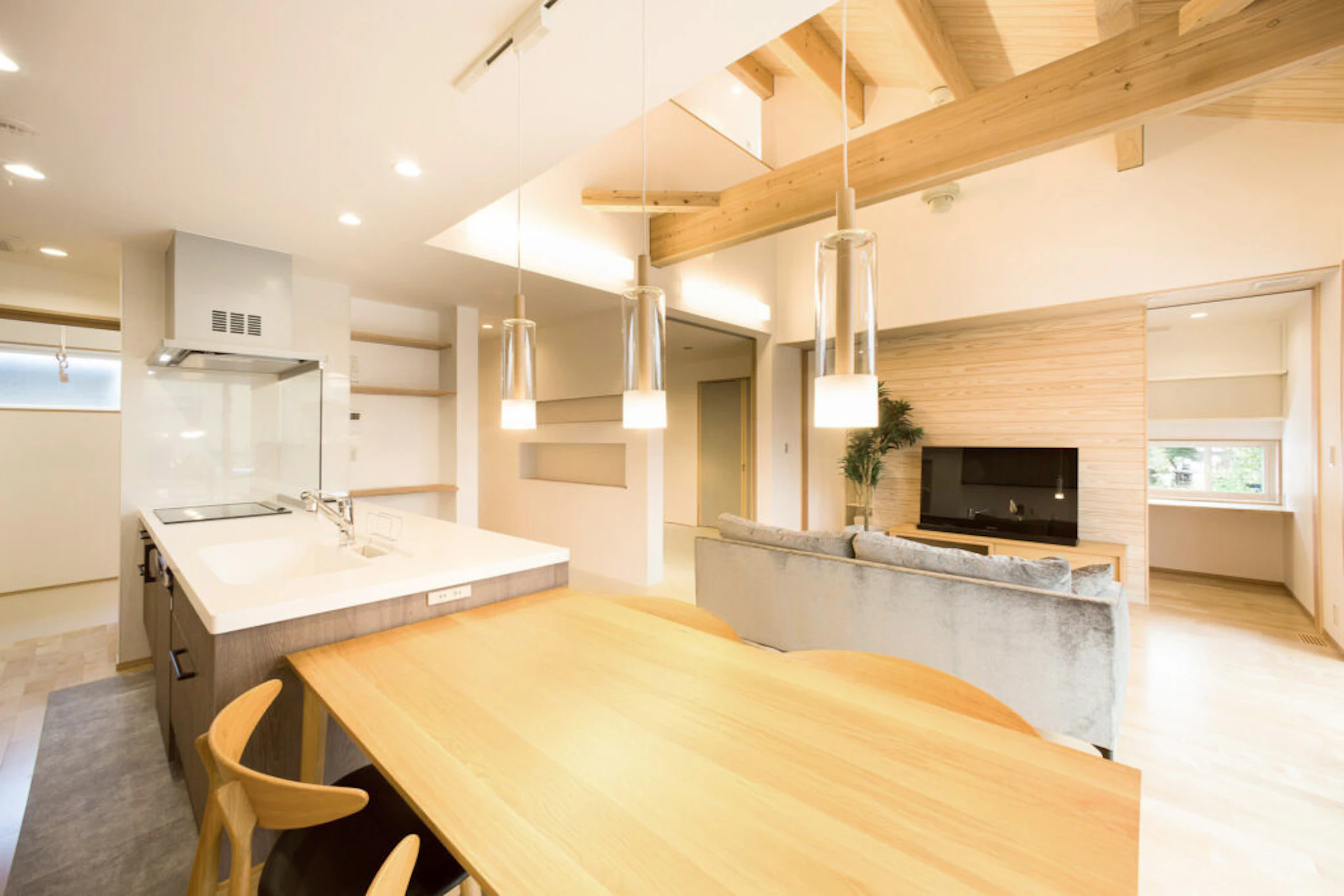 【富山】鷹栖建工株式会社　TAKANOSU_メインビジュアル3