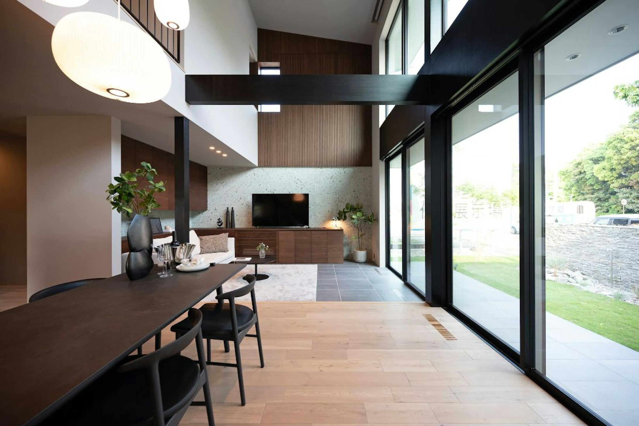 許容応力度計算の耐震等級3、シンプルだからこそできる映える空間デザイン