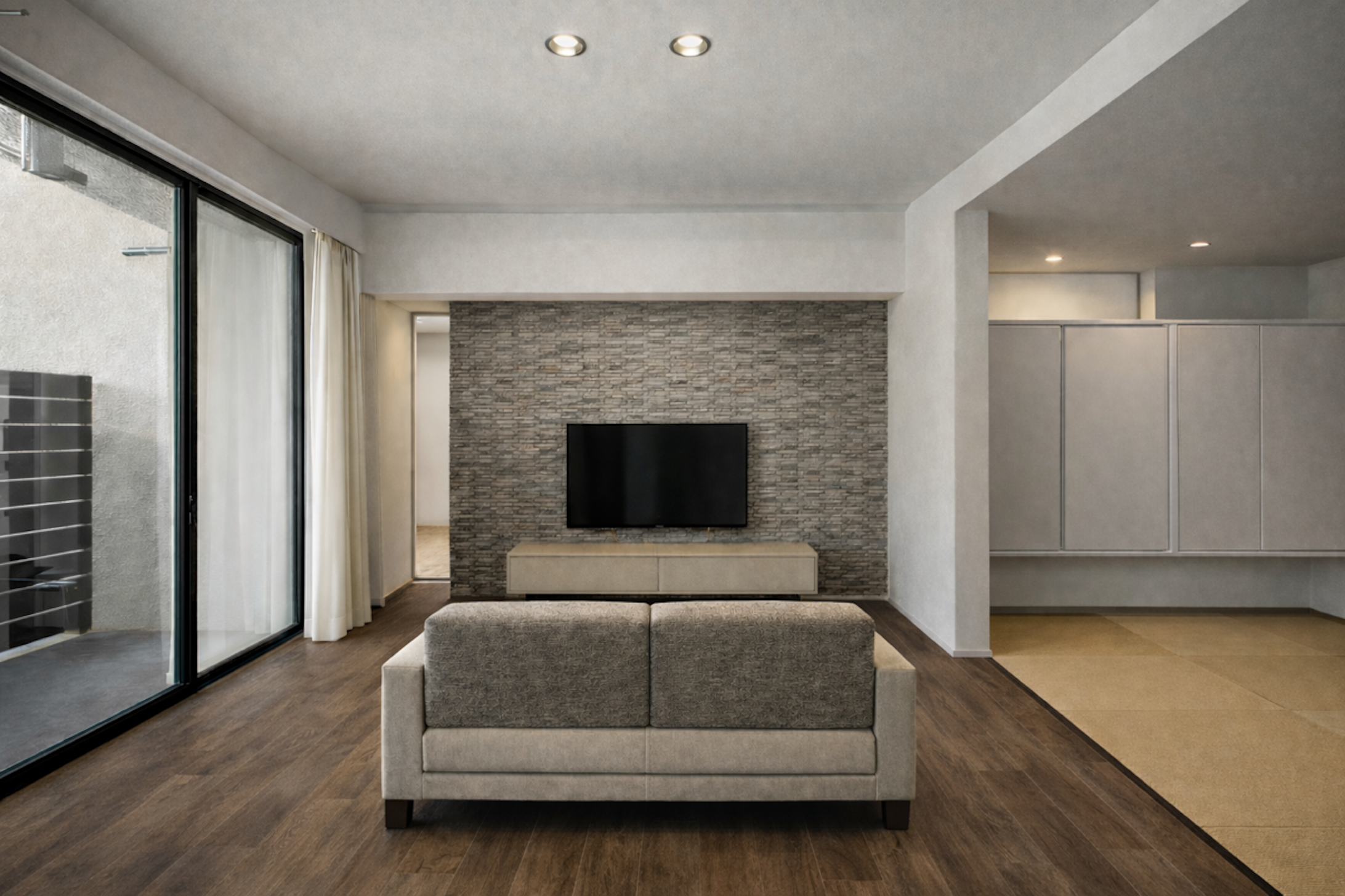 タタミスペースとプライベートテラスとつながる広々リビング※内観パースはイメージです。