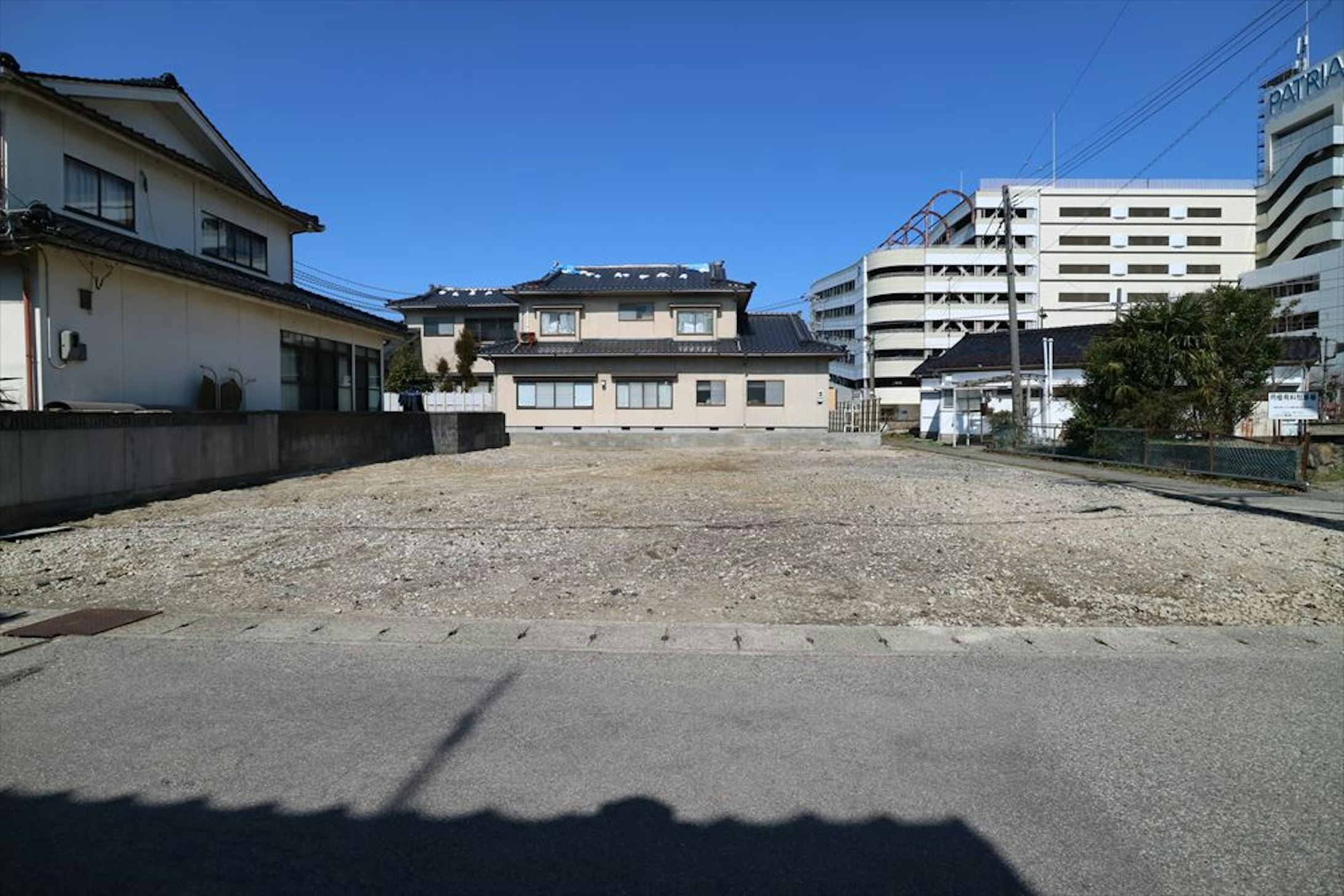 土地正面
