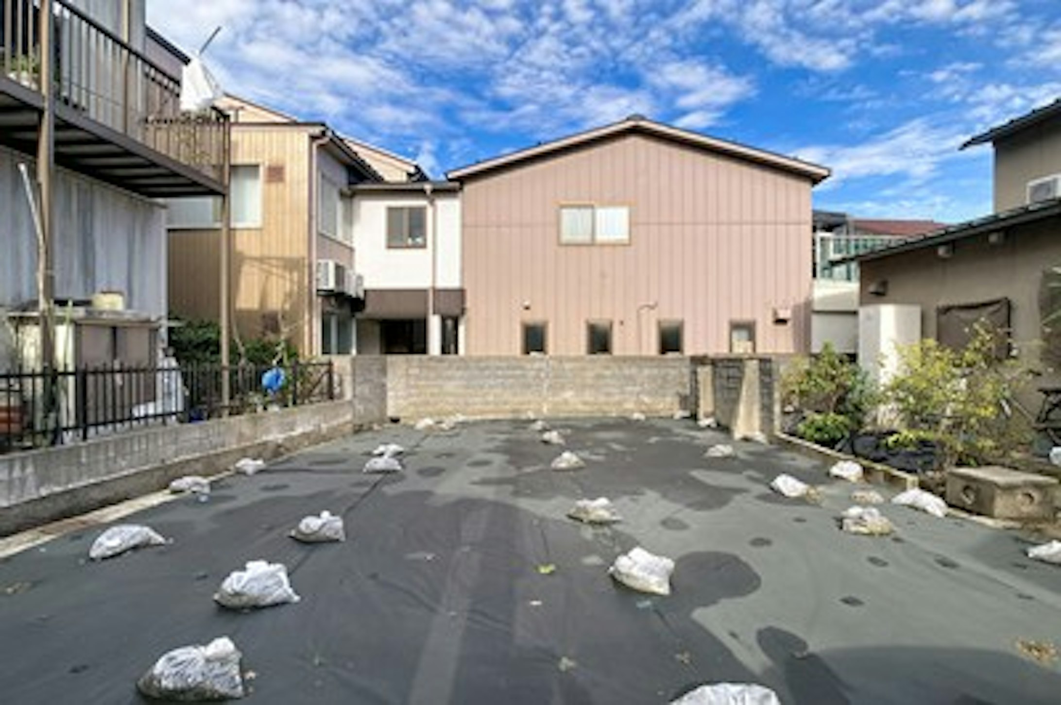 建築条件なし。好きなメーカーで自由に設計可能。