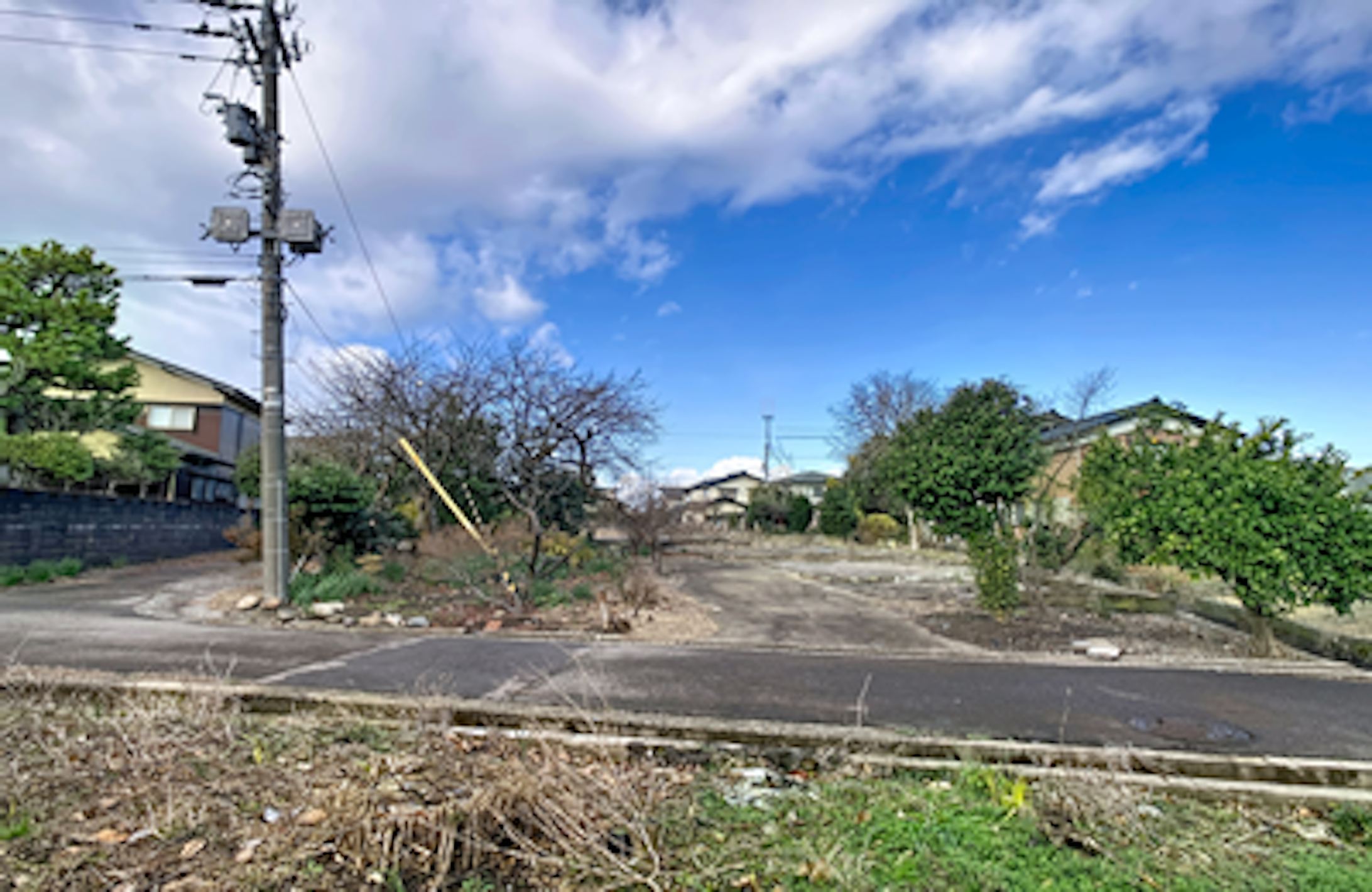 380坪超の広大な敷地でゆとりある生活を。