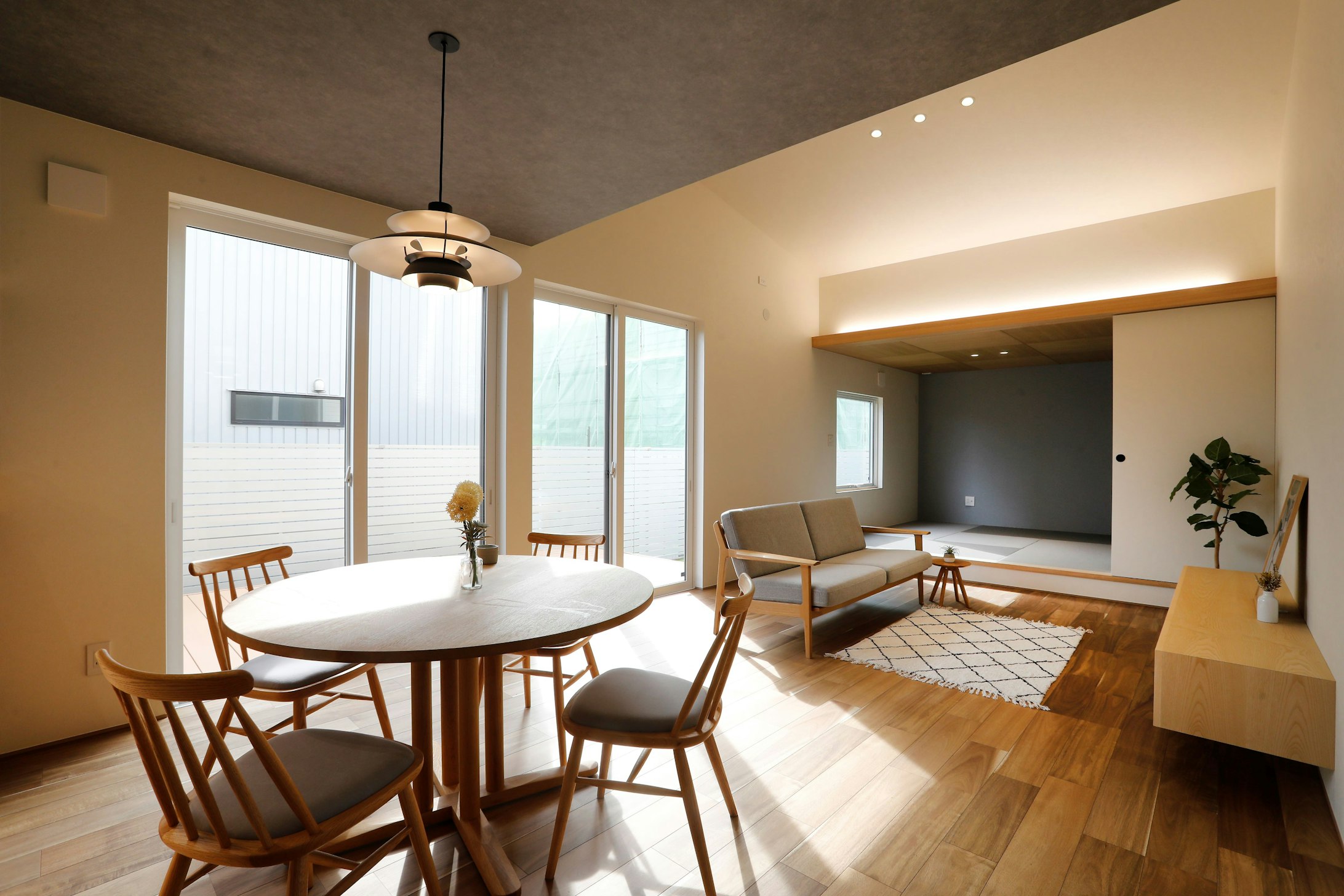 サンリーハウス＿太陽1