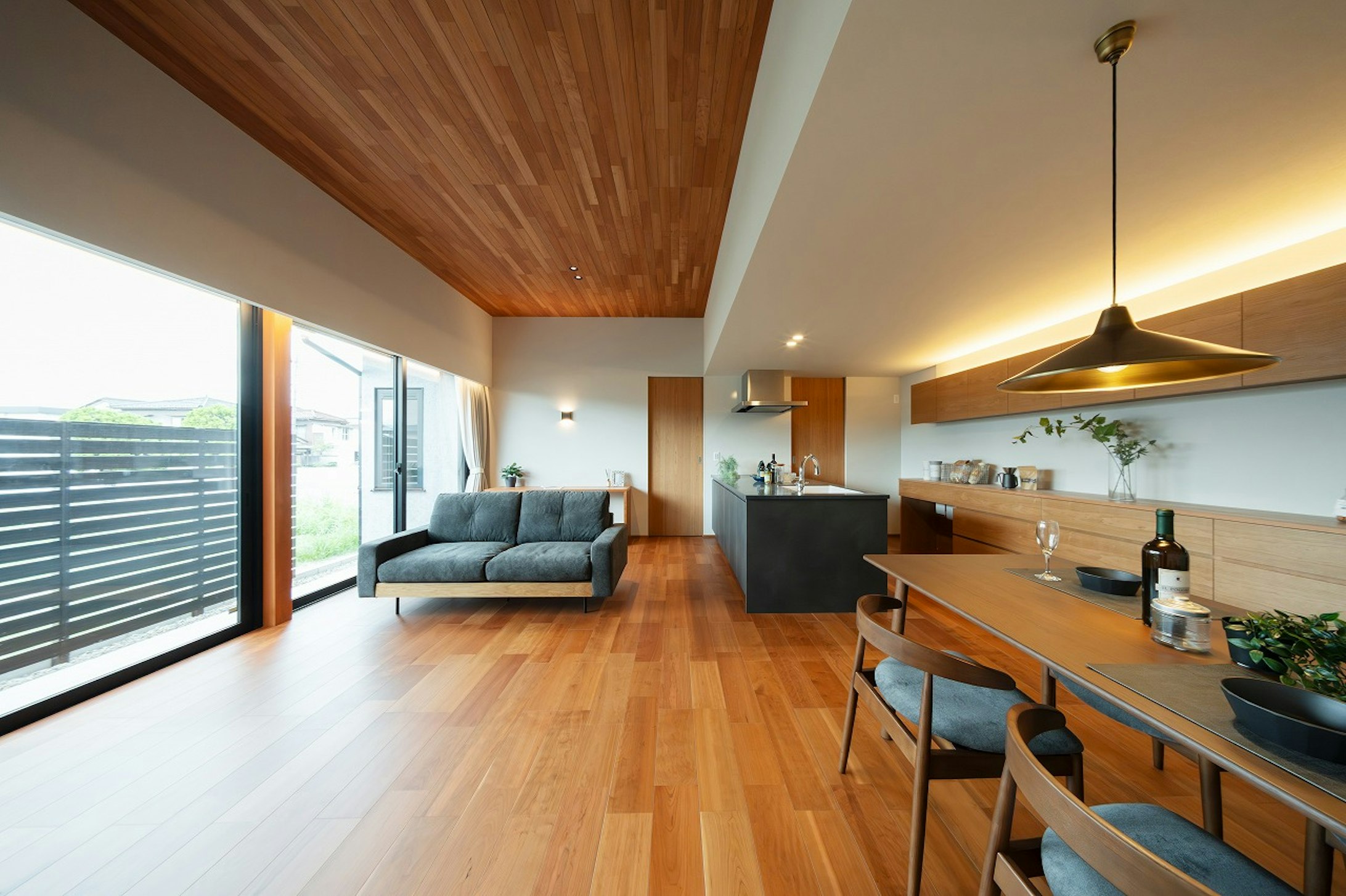 開放感抜群の正方形LDK