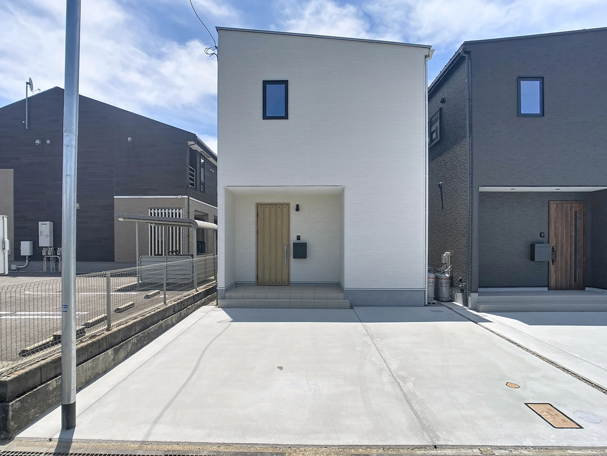 千坂小学校徒歩5分！2026年6月完成の新築戸建♪